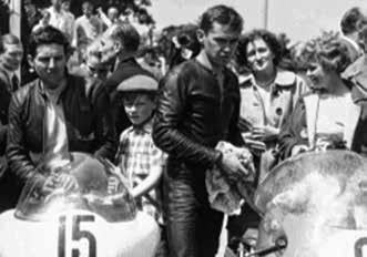 Hocking was second to Phil Read on his Norton.