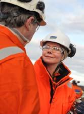 Page 4 Research into Enhanced Oil Recovery (EOR) offshore Through the planned cooperation with Statoil, Wintershall is also playing its part in extending the lifetime of producing reservoirs and