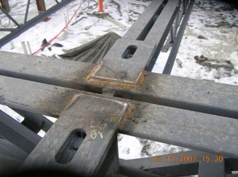 Figure 1.3 Opposing Joists on a Joist Girder 1.2 Seat Configuration The flush seat at each location must be designed and configured for the maximum joist end reaction.