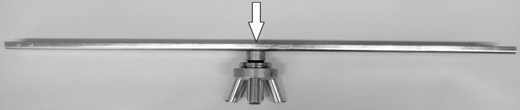 6) The tripod bearing block (# 102070) is than attached to the cross bar (# 102090) 7) The second gas hose from the electronic unit must be pushed through the bearing tube in the middle of the cross