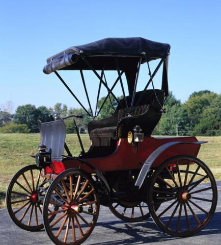 2. POVIJEST I RAZVOJ ELEKTRIČNIH VOZILA Električna vozila uživala su u popularnosti krajem 19. a početkom 20. stoljeća.