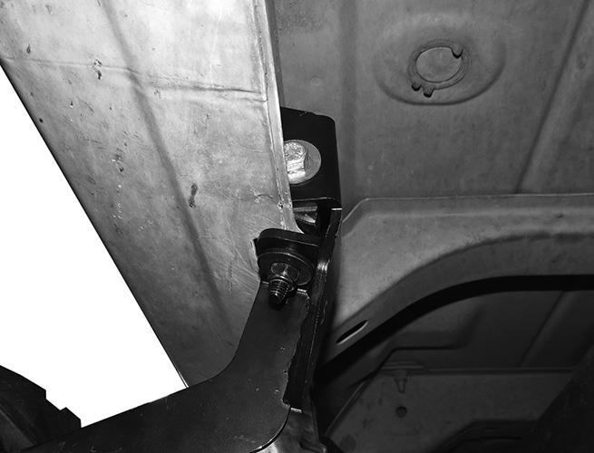 Passenger/right Side Installation Pictured 8mm x 25mm Hex Bolt 8mm Lock Washer 8mm Flat Washer