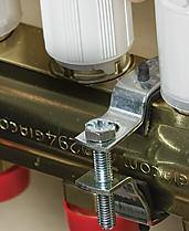 closed (21). Un-thread (counter-clockwise) the brass cap from the GHT ports (22). 7.