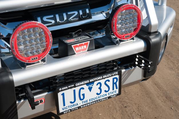 The fog light surround will be supplied in a natural black finish to complement the buffer design. A clear fog light cover is available separately under part number 3500680.