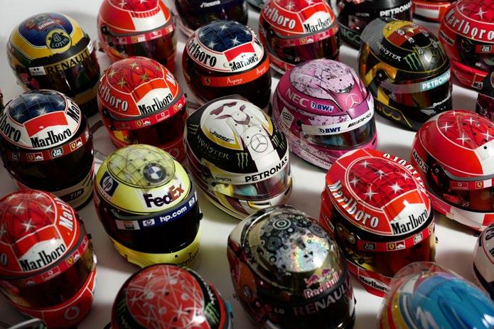 COLLECTION VIBRATION Mathieu César «Vibration» - Sunday 10 February 2019 On 9 February 2019, the Salon Retromobile will provide the setting for the largest auction sale ever held of F1 helmets and