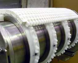 We also have sprockets to be used with motor drum in applications needing a special cleaning or in conveyors in which it is not possible to place the motor in the outside due to problems of