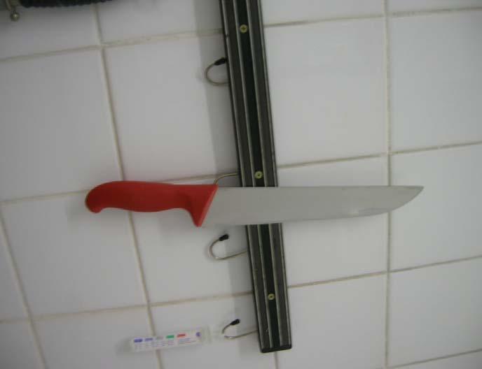 Slika 13: OM11 nož za pripravo mesa Rezilo na nožu za