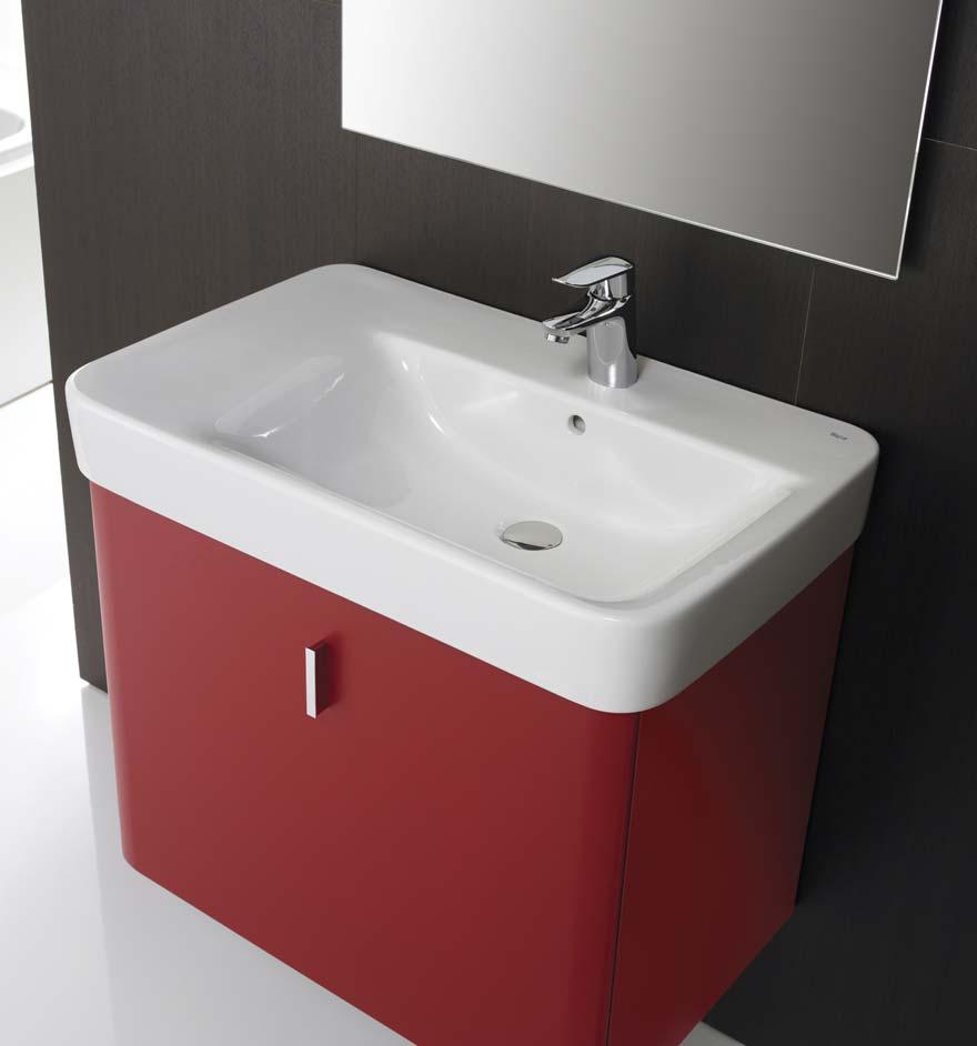 28 Senso Square Embracing the latest trend in washbasin design, Senso Square is defined by soft, gentle curves.