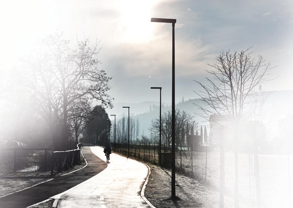 XMOD is part of the homonym series of LED luminaires for street, urban and architectural lighting.