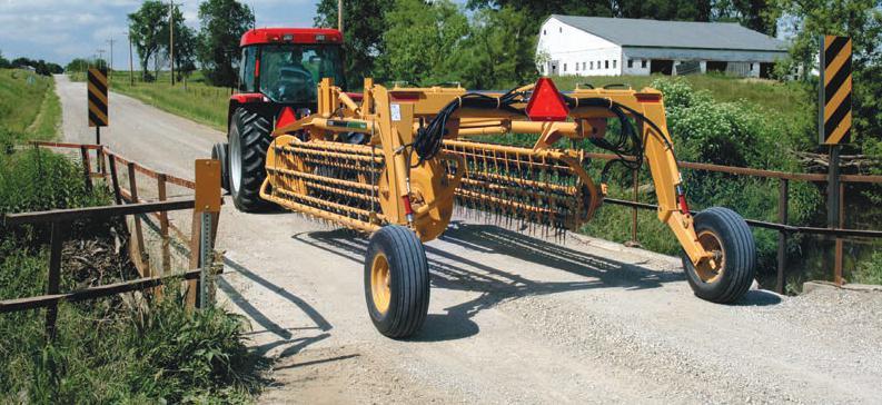 R2300/R2800 TWIN BASKET RAKES 2 From end to end, every design detail was devised to help give you the performance you need, including hydraulically controlled raking widths, windrow widths, basket