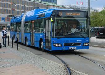Comparing three charging solutions Bus line 19 in Gothenburg: 12 km - 22 stops 11 Articulated buses Service 19 h/day Night charging End stop charging Bus stop charging 6 hour in
