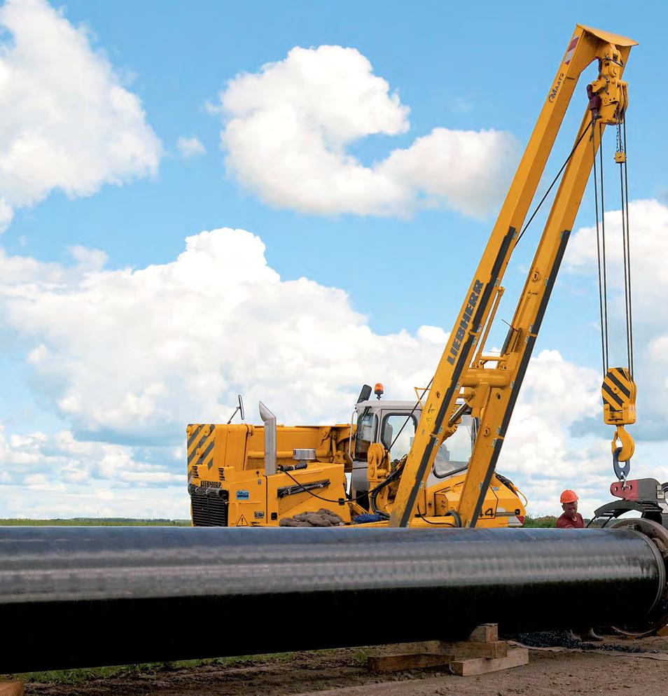 Boom can be lowered to ground level For easy disassembly and reassembly, the boom on the RL 54 and RL 64 can be lowered to ground level by means of cylinders.