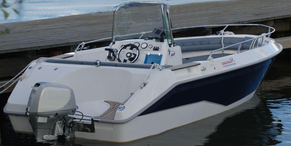 Nordic 18 CC outboard Technical data: Length: 5,50 m Beam: 2,39 m