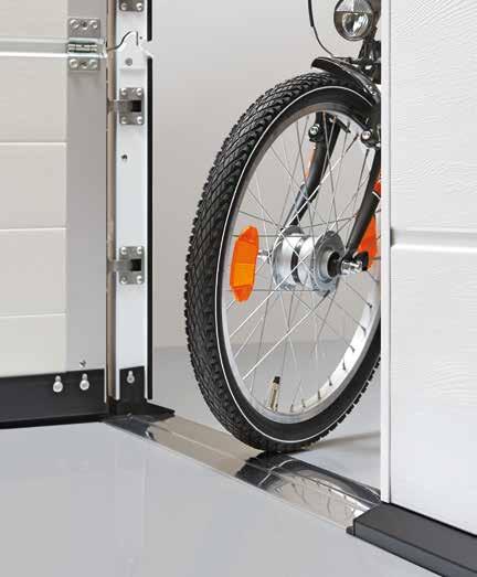 10 11 Practical solutions More security, of course Only from Hörmann Wicket doors are recommended for easy