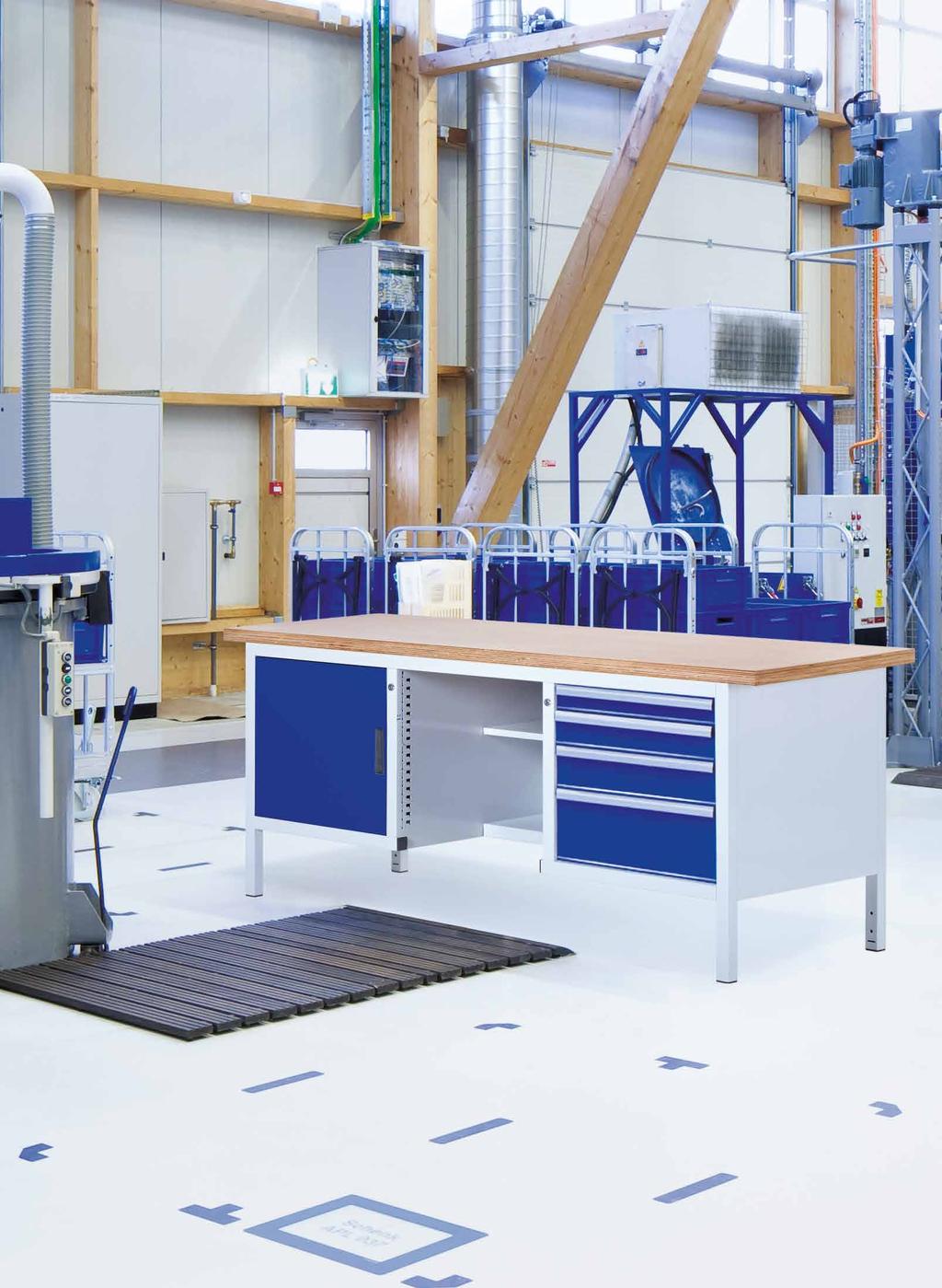 Compact workbenches Utmost stability housing can be loaded with up to 1.0 t.
