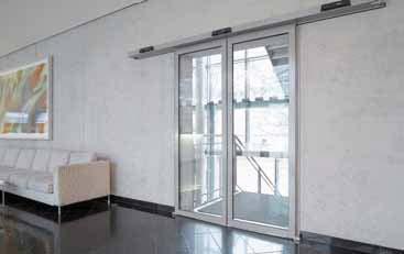 With Hörmann automatic sliding doors, you are combining the transparency of tubular frame parts with the requirements of fire protection or barrier-free construction.