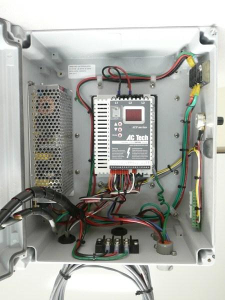 Electrical Connections AC Systems Mount the control box so the gray sensor cables will reach the sensors on the back of the control panel and the gray cable for the oil pump will reach the