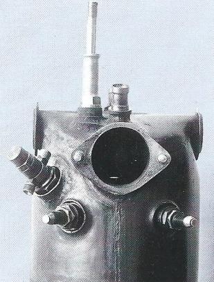 LIETADLOVÉ MOTORY FIRMY BMW "V roku 1933 sa testovalo na prerobenom BMW VI motore vysokotlakové vstrekovanie benzínu priamo do valcov motora. [45] Obr. 2.