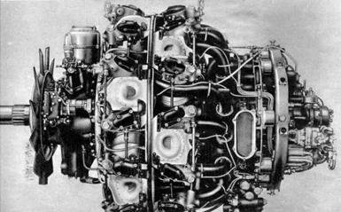 Tým sa zvýšila hospodárnosť a prevádzková bezpečnosť motora. Prvý dvojhviezdicový motor BMW 801 sa vyrobil v celkovom počte približne 21 000 kusov. [29] Obr. 2.20 Motor BMW 801 [71] 2.3.
