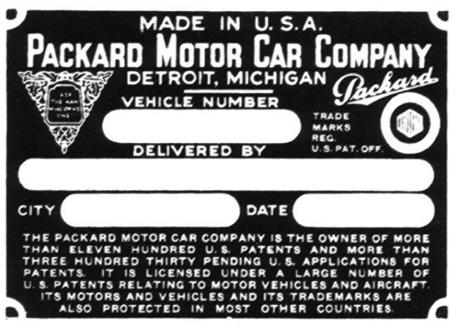Volume 33, No. 1 Mid-America Packards, Inc. January 2015 The Data Plate is the Official Publication of Mid-America Packards A Region of Packard Automobile Classics HAPPY NEW YEAR & WELCOME BACK!
