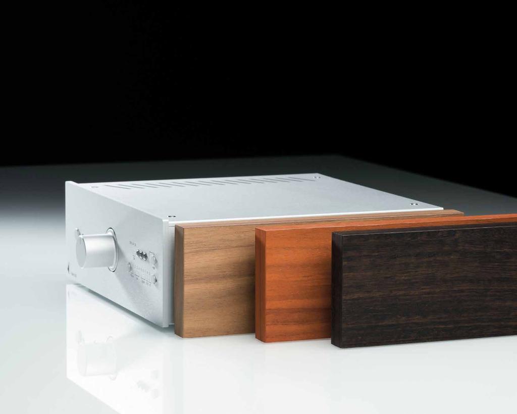 Every DS2 product is available with wooden side panels in walnut, rosewood or eucalyptus. Why Box Design DS2?