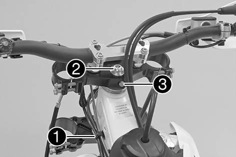 11 SERVICE WORK ON THE CHASSIS 38 11.9 Removing the lower triple clamp Preparatory work Raise the motorcycle with a lift stand. ( p. 35) Remove the front wheel. ( p. 69) Remove the fork legs. ( p. 37) Remove the start number plate.