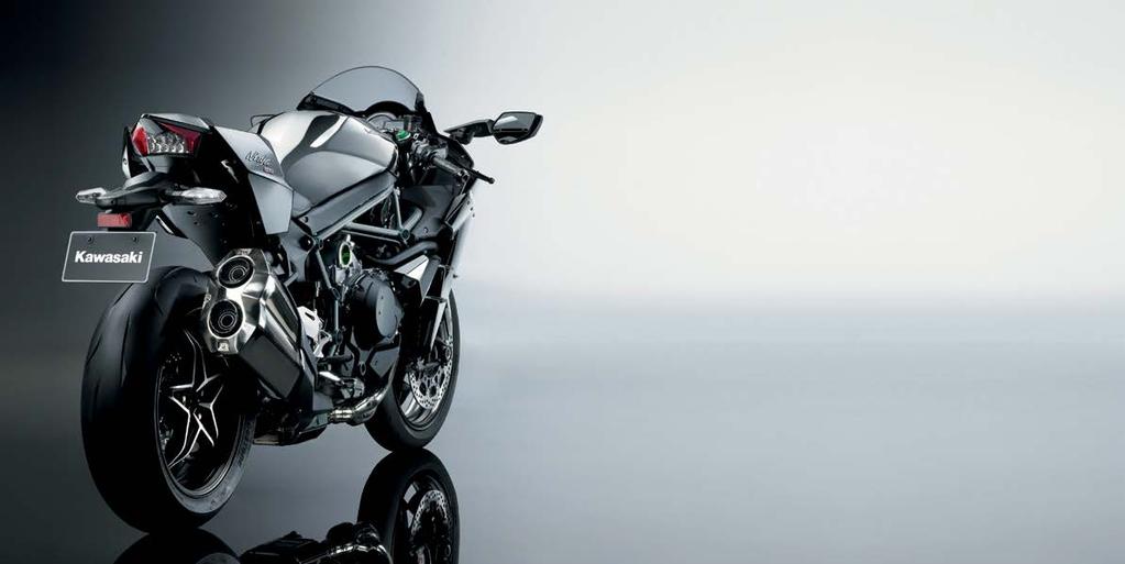 HIGH-SPEED STABILITY The objectives for the Ninja H2 s chassis were to ensure unflappable composure at ultra-high speeds, offer cornering performance to be able to enjoy riding on a circuit, and