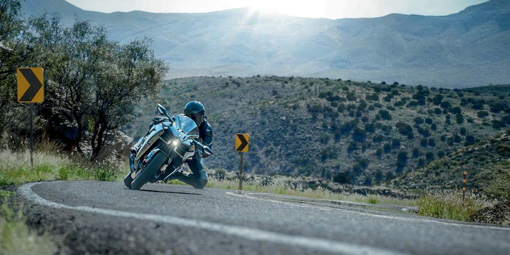 NINJA H2 - BUILT BEYOND BELIEF A machine apart, the new Kawasaki Ninja H2 is the embodiment of Kawasaki s passion for performance, for the search for technical excellence and desire to achieve road