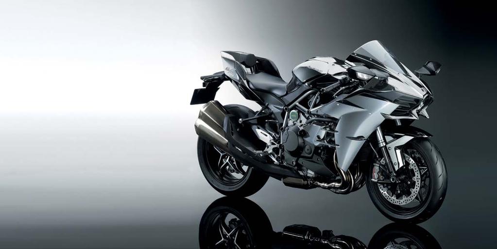 FUNCTIONAL BEAUTY 10 Dissimilar to any other motorcycle from the past, the Ninja H2 s exceptional form evolved as a result of a focused mission to gain any possible high speed riding advantage.