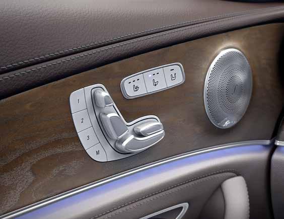 The vehicle interior can be fragranced to suit individual preferences with the AIR BALANCE package.