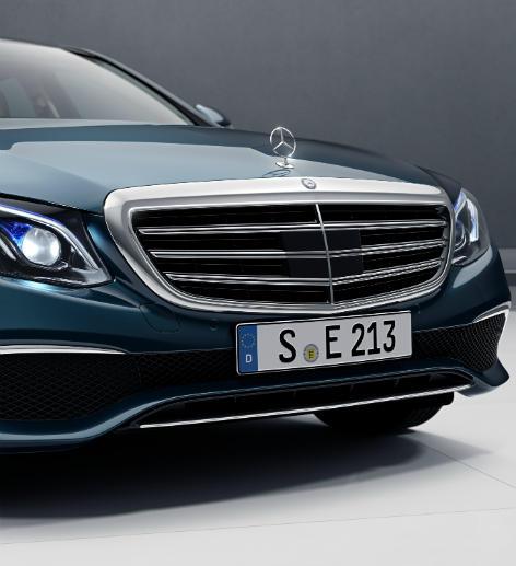E-Class Saloon Exclusive exterior equipment 29 17 5-twin-spoke alloy wheels or 18 5-twin-spoke alloy wheels, depending on engine variant AGILITY CONTROL suspension with selective damping system