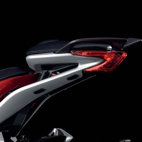 The handguards - another feature that blends great styling with pure practicality - perform the dual function of increasing comfort and housing the high-visibility indicators.
