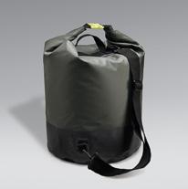 Luggage Luggage [ 1 ] Duffel bag # Porsche. [ 2 ] Sports rucksack. [ 3 ] Sports bag. [ 4 ] Washbag Classic. [ 5 ] Weekender Classic. Duffel bag with exterior pocket and subtle PORSCHE logo in black.