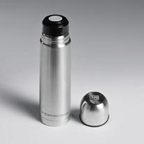 Set of two mills with high-quality ceramic grinding Thermal flask with double-walled structure.