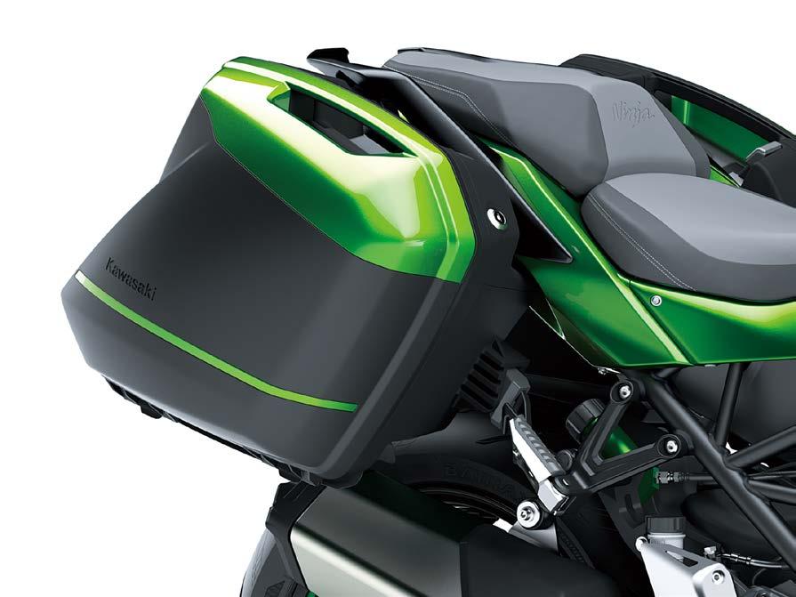 ) (Photos 11-12) * The rear seat offers a wide, flat surface, ensuring pillion comfort.