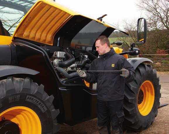 LESS SERVICING, MORE SERVICE For fast, easy inspection of sides of the engine, Agri Loadalls have a large,