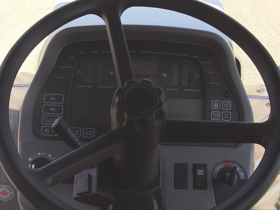 Chapter 3 FIGURE 2. Steering Wheel Cap 3.