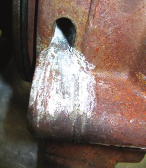 Is the valve free of breaks in the flange body and cover?