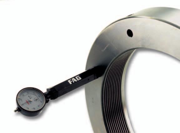 Drive-up gauge for hydraulic nuts If the radial internal clearance cannot be measured with a feeler gauge due to poor accessibility, the axial drive-up of the bearing can be measured on the tapered