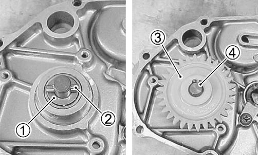 Install the clutch cover and tighten the cap screws securely; then install the master cylinder mounting bolts