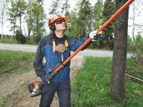 Reach, balance and performance for professional tree care is achieved through smart technological solutions, outstanding ergonomics and high durability.