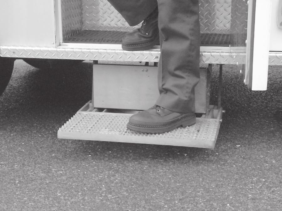 QUIC-STEP Retractable Vehicle Step Model VS-- Parts and Instruction Manual ZICO 309PM REV. -- Retracted Extended Designed specifically for use on fire and emergency vehicles.