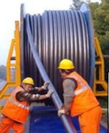 HVDC Underground Cables Essentials Logistical constraints limit cables length to 1,000 m Directly buried or installed in tunnels, ducts Typically installed in circuit comprimising 2 cables Apart from