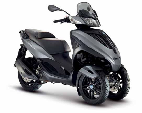 colour-coded with vehicle XEVO SPORT SPORTY COMMUTING LEADER 125 engine Double access to cargo compartment to store