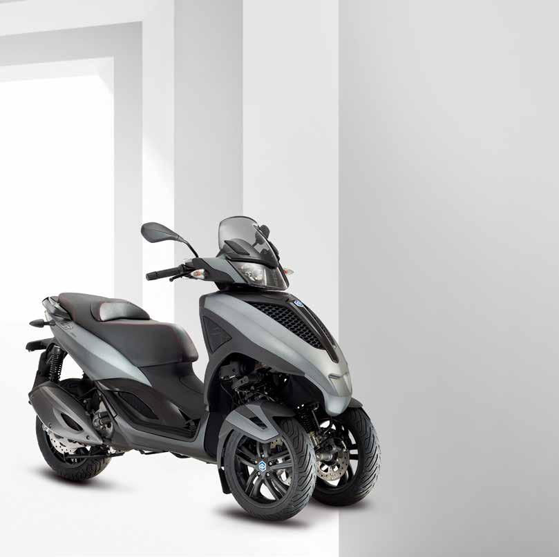 MP3 YOURBAN SPORT 300 ie LT 300 ie THE COMPACT SPORTS SCOOTER Piaggio MP3 Yourban Sport combines the safety, agility and manoeuvrability of the MP3 family with a decisive and attractive appearance,