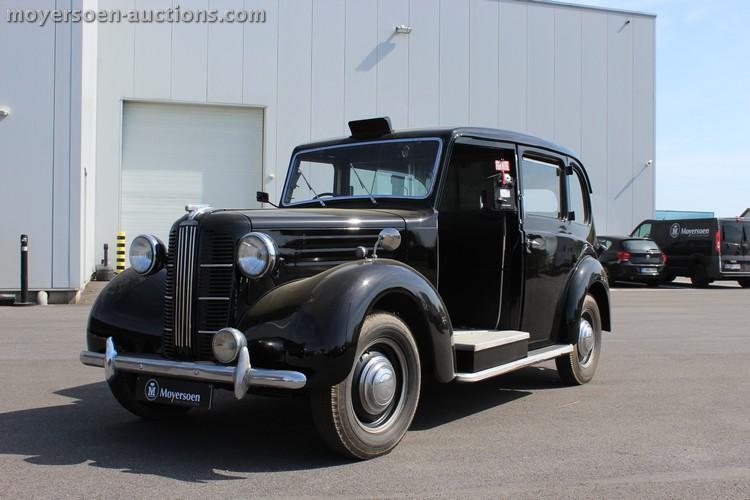 16 1952 - AUSTIN FX3 Taxi Cab 3200 First registration: 02/10/1952 Chassis number: FL11060515 Kilometer reading:
