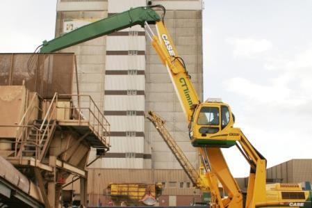 The most attractive proposition of an excavator-based machine is its fully hydraulic control, which is undisputedly more efficient, easier to operate and less costly to operate and maintain than any