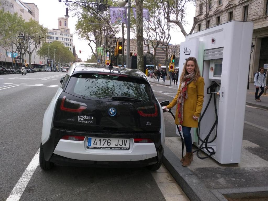 fleet in cities Experiences from fast charging in Barcelona and Stockholm show that fast charging is crucial for commercial fleets like taxi and courier companies.