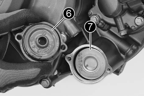 Lubricate the O-ring of the oil filter cover. Mount oil filter cover. Mount and tighten the screws. Guideline Screw, oil filter cover M5 8 Nm (5.