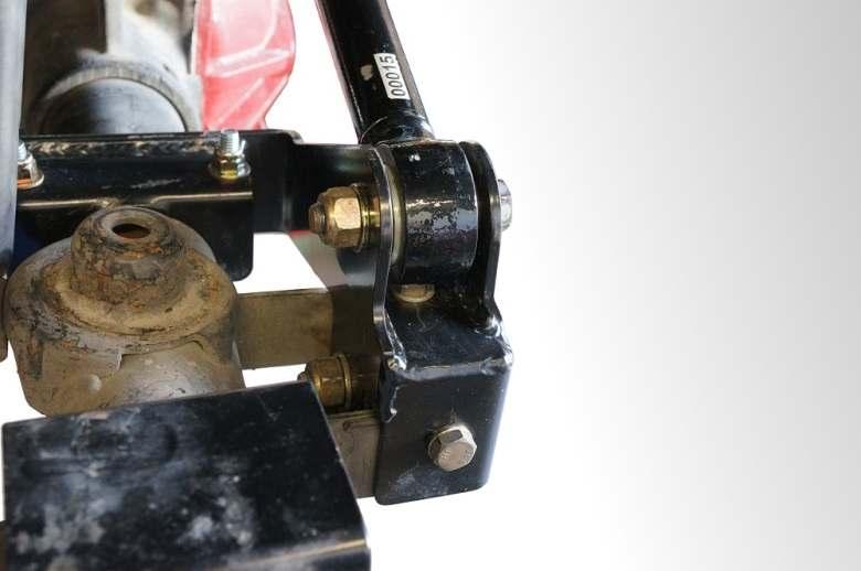12) Torque the control arm bolts to 125 lb-ft. Tighten jam nuts to 200 lb-ft. REAR TRACK BAR AXLE BRACKET INSTALLATION. 1) Mark axle end of track bar and remove from axle bracket. See Illustration 8.